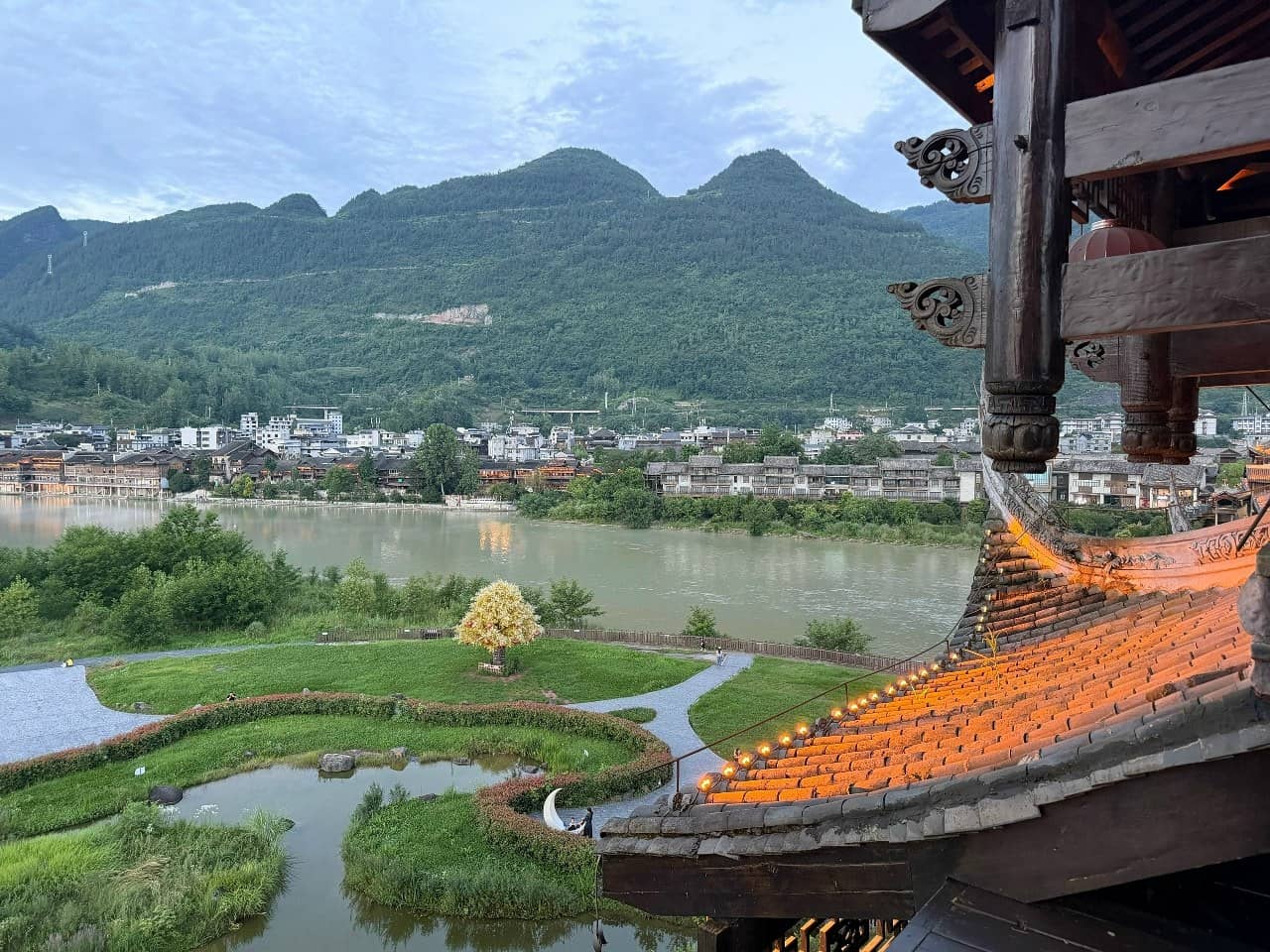 Китай